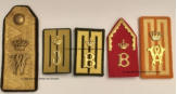schouder en kraag emblemen adudanten