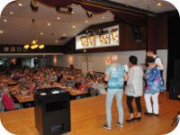 foto: Henk Baron. Tijdens een optredenb in Ooy